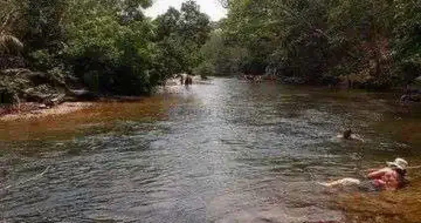 Chácara em condomínio na Beira do Rio Coxipó Mirim