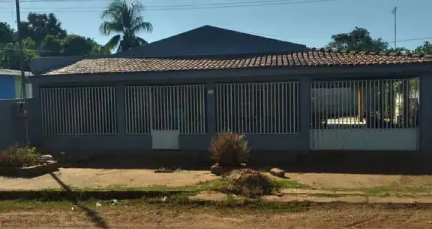 Casa com 3 quartos à venda na Rua  Elizeu  Correia, 58, Centro, Santo Antônio do Leverger