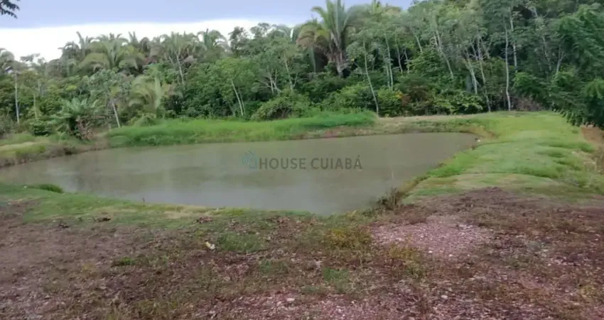 sitio com 8 hectares na região da cidade de Nossa Senhora do Livramento MT