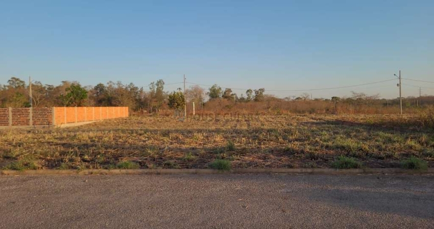 Terreno de 500M2 no Loteamento Parque das Águas em Várzea Grande