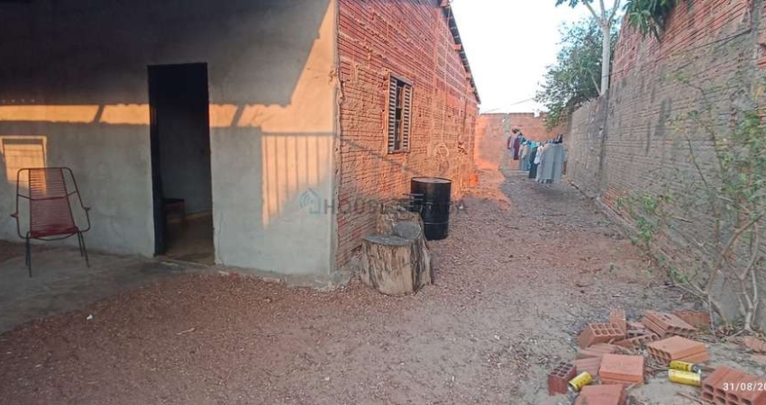 Casa com 2 quartos à venda na Rua Trinta e Três, 8, Pedra 90, Cuiabá