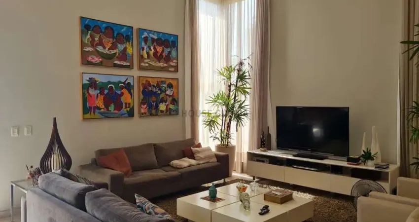 Vendo Linda Casa 3 quartos no Alphaville - Alto padrão