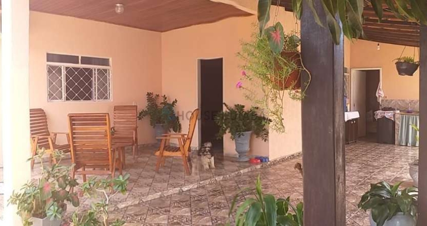 Casa grande com edícula Cuiabá