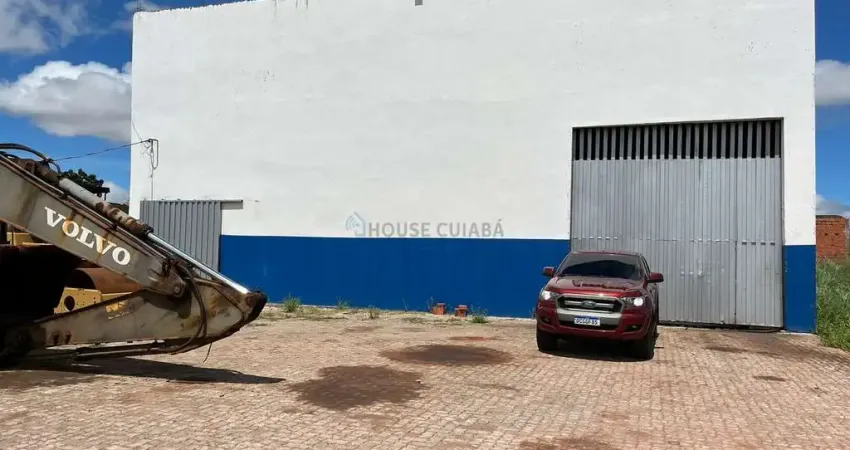 Vendo Galpão de 700m² com amplo espaço - Região Trevo do Lagarto