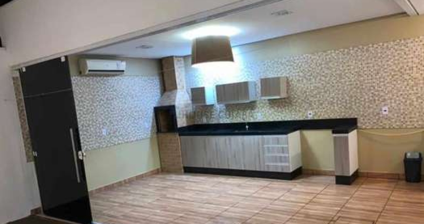 Alugo Casa no Condomínio Rio Manso