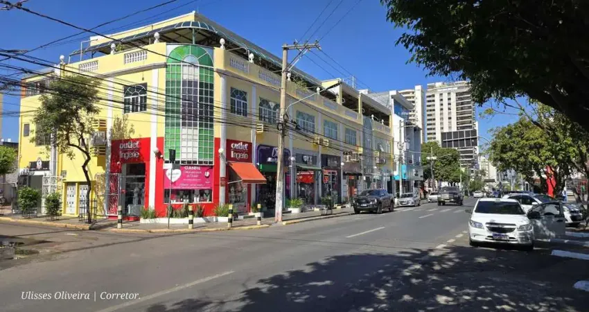 Predio comercial no centro de Cuiabá (na praça Choppão)