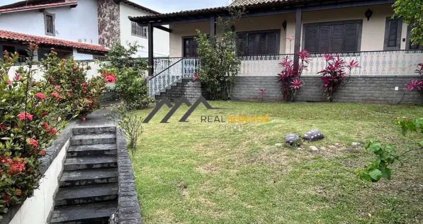 Casa com 3 quartos para alugar no Centro, Araruama 