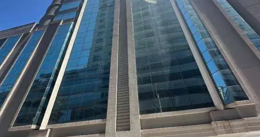 Apartamento com 3 quartos à venda na Rua 296, 237, Meia Praia, Itapema