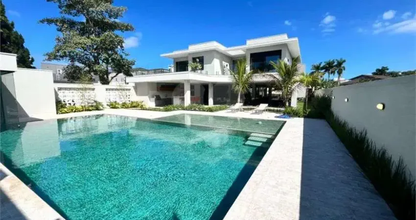 Casa com 7 quartos à venda na Rua Oito, Jardim Acapulco, Guarujá