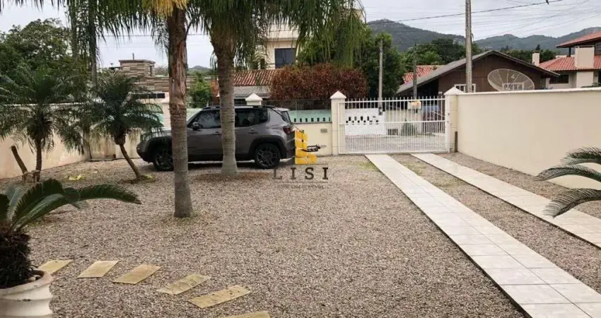 Casa com 3 dormitórios à venda na praia de canto grande bombinhas sc.