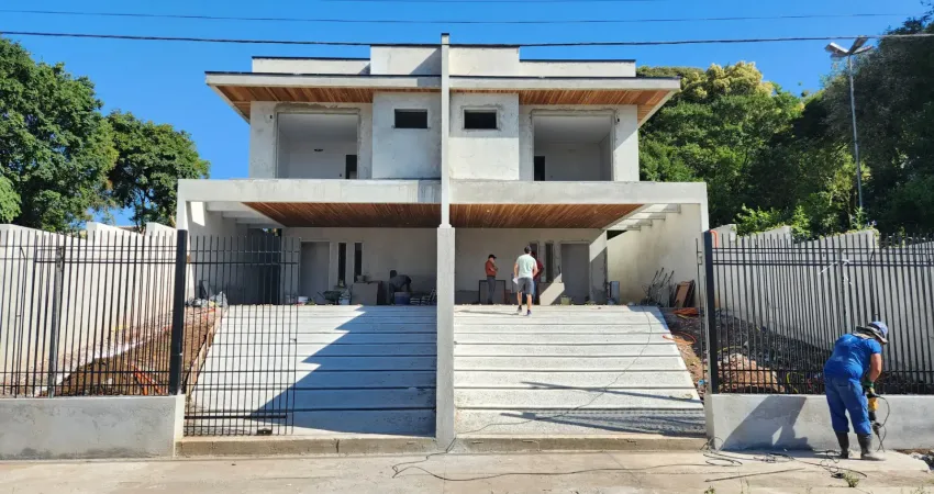 Sobrados com edícula e ampla área externa à venda no aristocrata