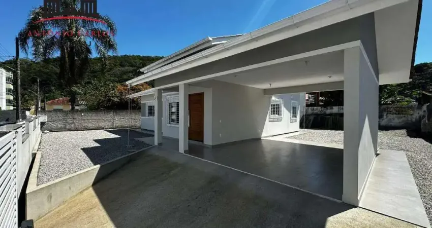 Casa com 3 quartos à venda no Forquilhinhas, São José 