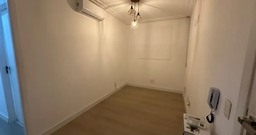 Sala comercial com 4 salas para alugar no Embaré, Santos 