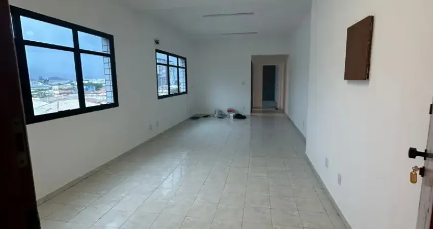 Sala comercial com 1 sala para alugar na Vila Mathias, Santos