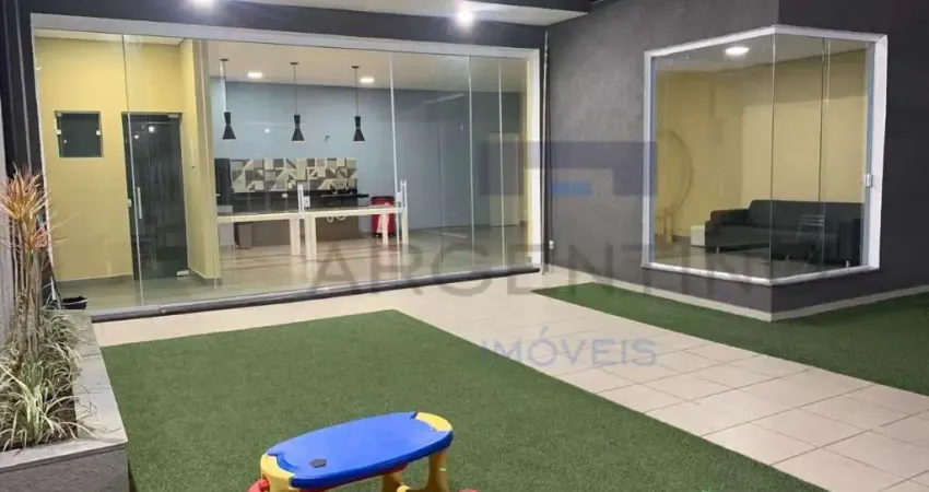 Casa ampla e moderna com 330m² construídos em terreno de 500m² (10x50m)!