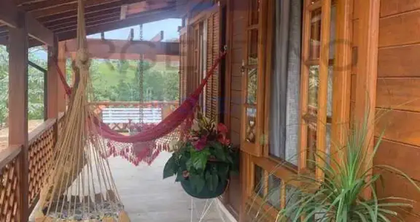 Um refúgio no bairro do taboão com poço artesiano e amenidades exclusivas!