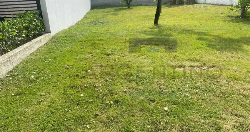 Terreno à venda na Estrada Beija-Flor, Botujuru, Mogi das Cruzes
