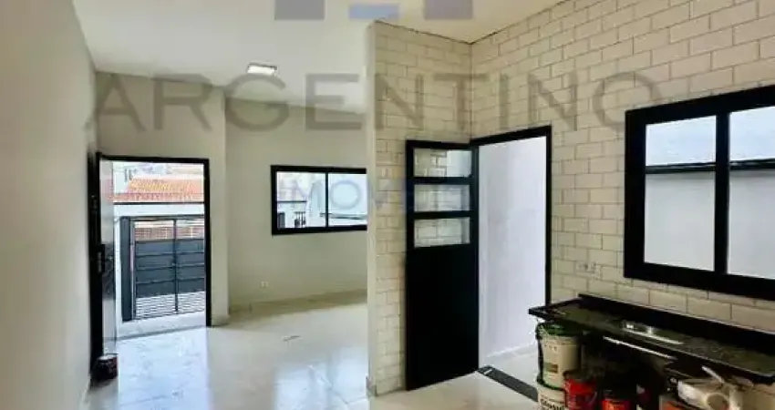 Linda casa térrea com ótimo padrão de acabamento, ideal para quem busca praticid