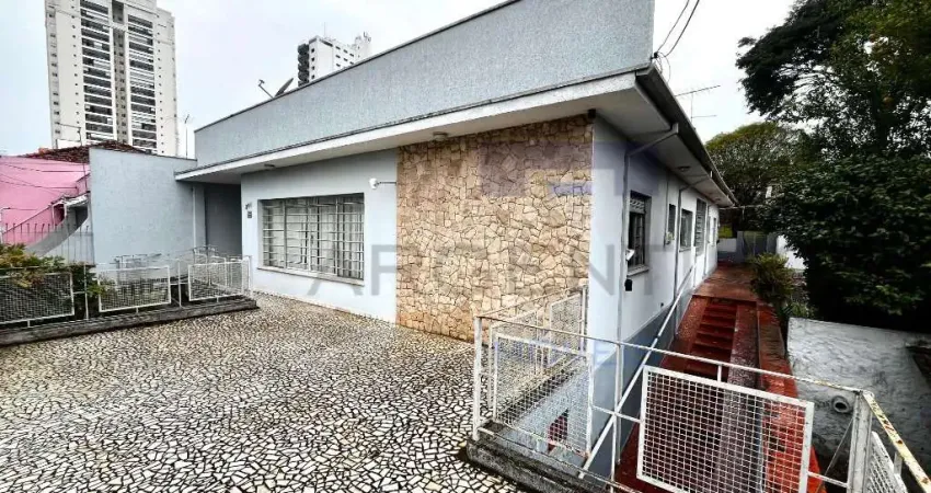 Casa com 4 dormitórios - quintal arborizado - sensação de chácara urbana