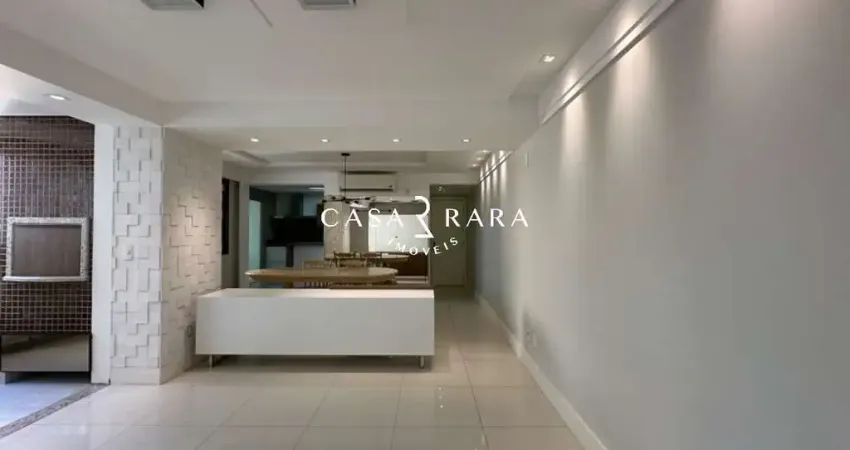 Apartamento 3 dormitórios (1 suíte e 2 demi) e 2 vagas com hobby box - centro