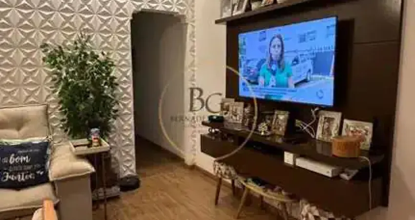 Apartamento reformado - térreo - 2 dormitórios 2 banheiros - 74 mts - boqueirão