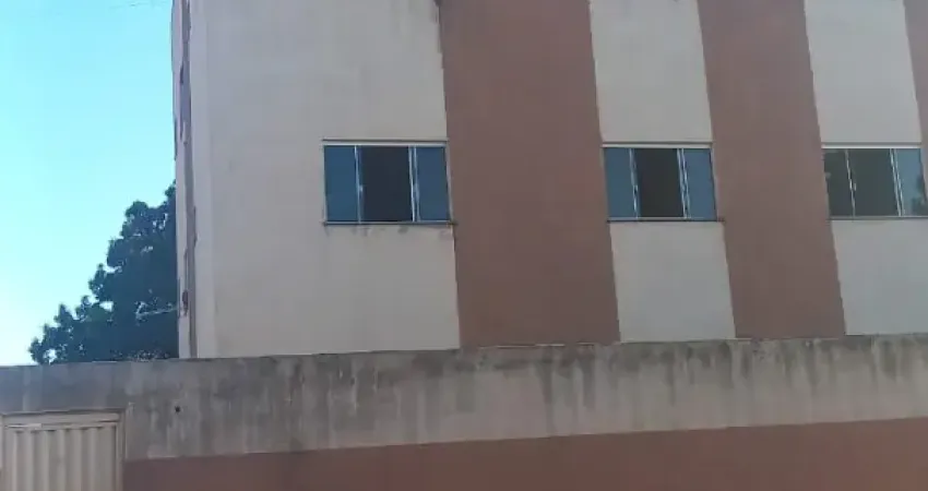 Apartamento com 2 quartos para alugar na Quadra 33 Conjunto A, 01, Parque da Barragem Setor 02, Águas Lindas de Goiás