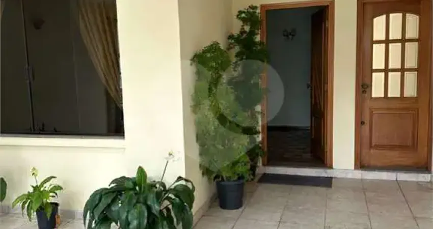 Casa com 3 quartos para alugar na Rua Emílio Mallet, Tatuapé, São Paulo