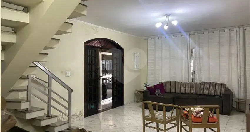Casa com 3 quartos à venda na Rua Ponta de Leste, 229, Vila Carrão, São Paulo