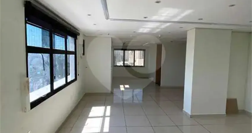 Sala comercial para alugar na Rua Tuiuti, 2530, Tatuapé, São Paulo