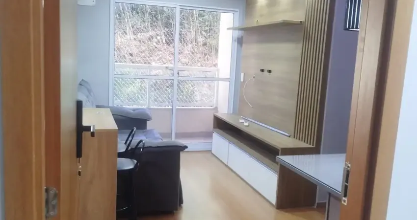 Apartamento de 02 quartos com tudo dentro.  residencial colubande