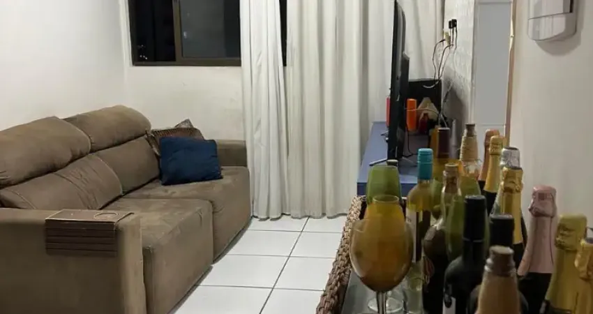 Apartamento mobiliado pronto para morar: 3 quartos, 1 suíte, e um quarto transformado em closet, banheiro social, quartos com ar condicionado split, 1 vaga na garagem ( coberta ), sala p/ 2 ambientes