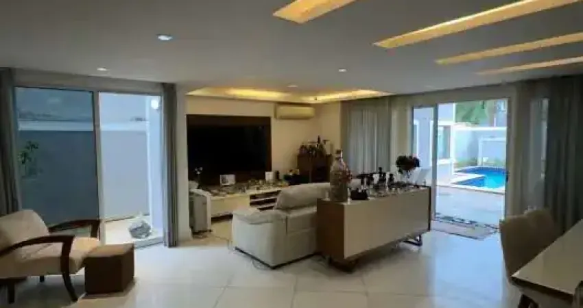 Casa à venda no Recreio dos Bandeirantes, Rio de Janeiro