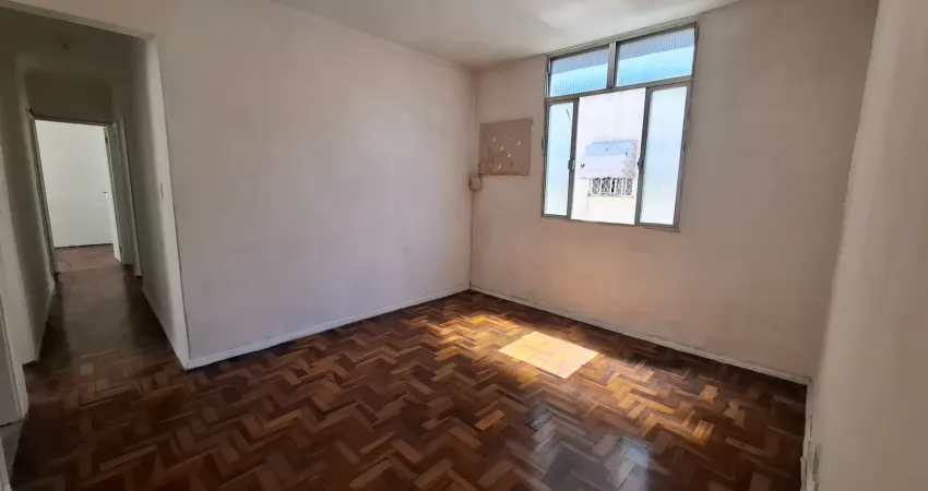 Apartamento para locação : 3quartos com ótima localização em todos os santos