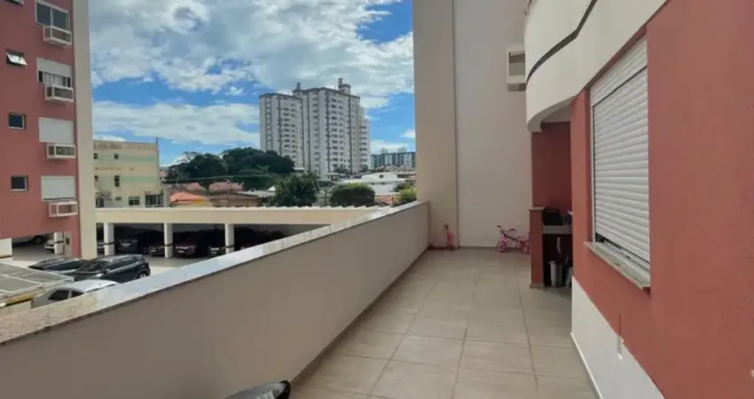 Terraço a venda de 2 dormitórios com vaga em Barreiros.