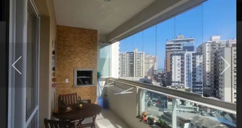 Lindo apartamento de 3 quartos com suíte e uma vaga sacada com churrasqueira