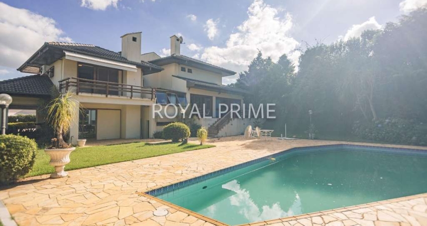 Casa Mobiliada em Condomínio com Quintal, Piscina e 4 quartos para alugar, 215 m² - Santa Felicidade - Curitiba/PR