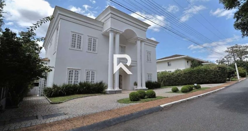 Casa de Luxo c/ jardim e 5 suítes em Condomínio no Bom Retiro p/ Locação - 689m²