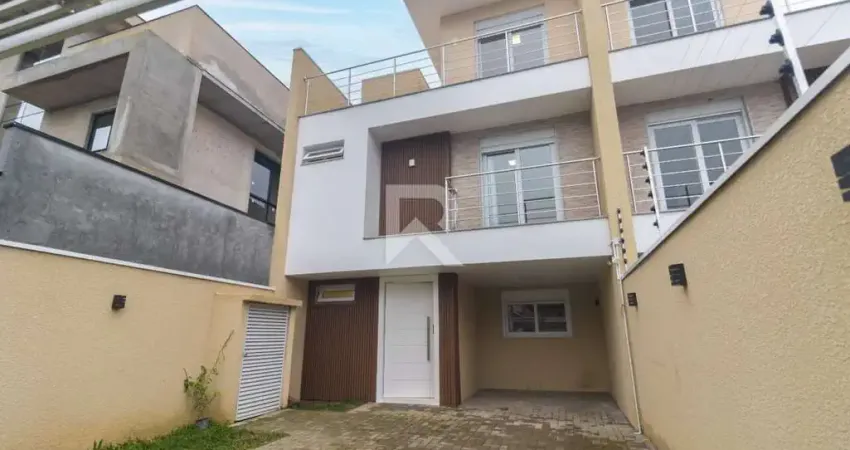 Casa Térrea com Jardim, 4 quartos e 2 vagas à venda – Santo Inácio - Curitiba/PR