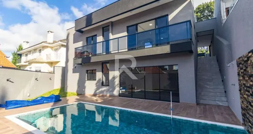 Casa Térrea com Jardim + Piscina Aquecida, 3 Suítes, 4 Vagas à venda – Mossunguê - Curitiba/PR