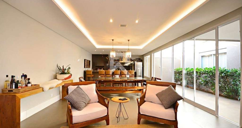 Casa de Rua para Locação, 5 quartos sendo 4 Suítes, 6 Vagas, 590 m² - Butiatuvinha - Curitiba/PR