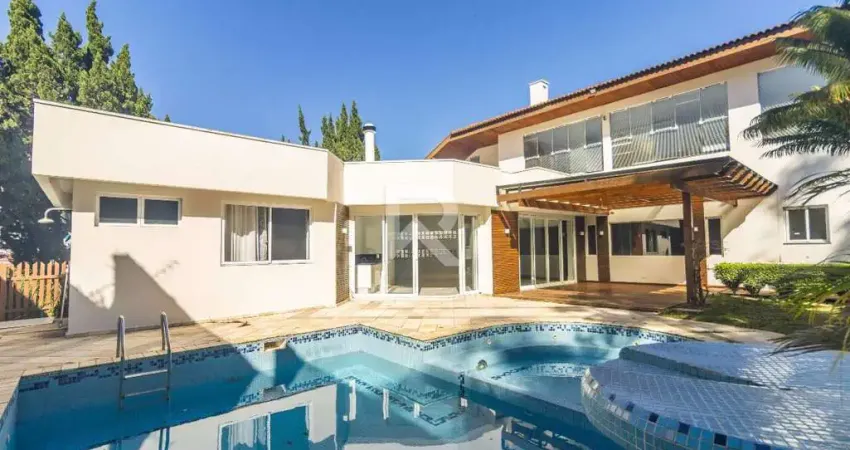 Casa em Condomínio Fechado com Quintal, Piscina, 4 suítes e 690m2 para venda - Seminário, Curitiba