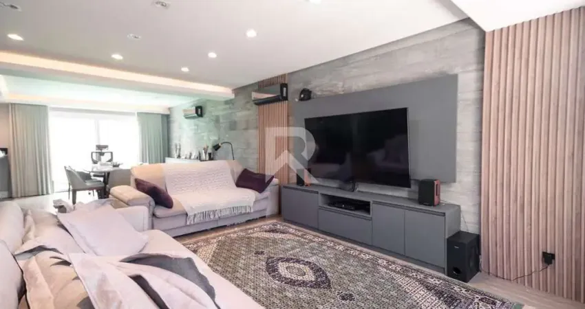 Sobrado de Rua Moderno com Quintal Terraço, Jacuzzi e 3 suítes para locação, 247 m² - Santo Inácio - Curitiba/PR