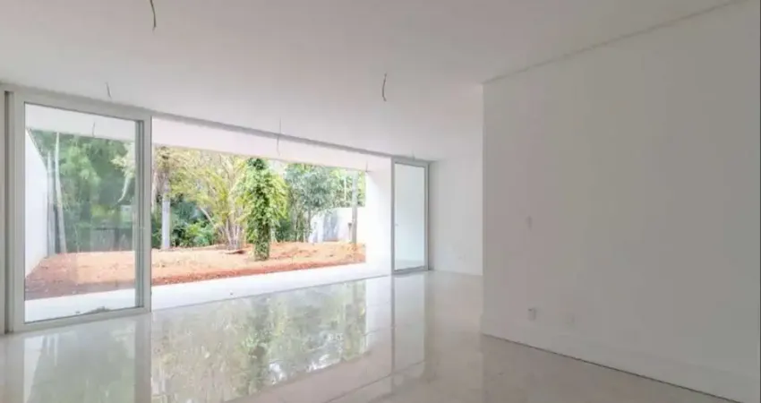 Casa com 4 suites 5 vagas a venda na Chácara Santo Antônio