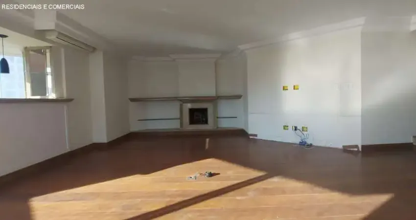 Apartamento com 4 suítes 4 vagas a venda em Moema