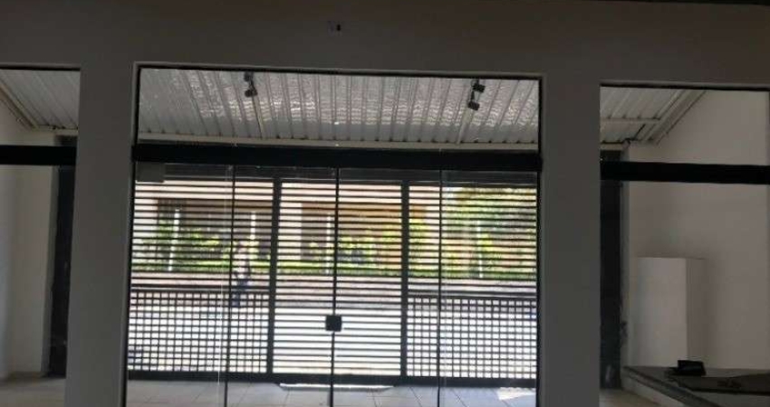Casa comercial ou Residencial a venda na Chácara Santo Antônio