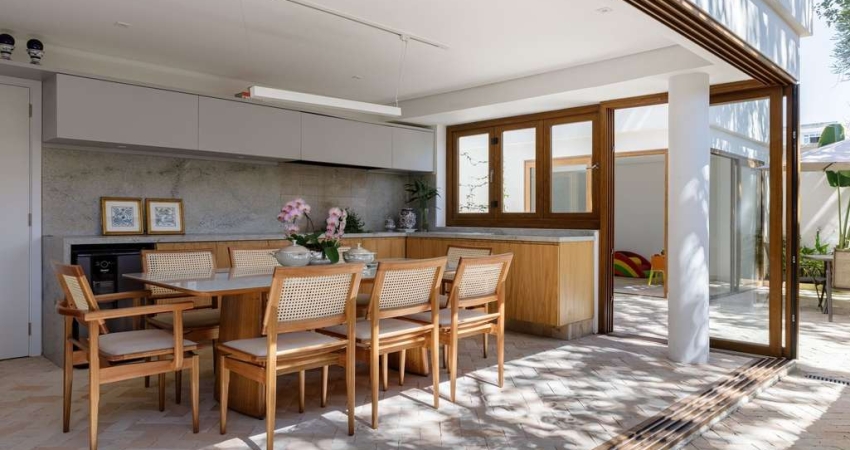 Casa com 3 quartos à venda na Avenida Iraí, --, Moema, São Paulo