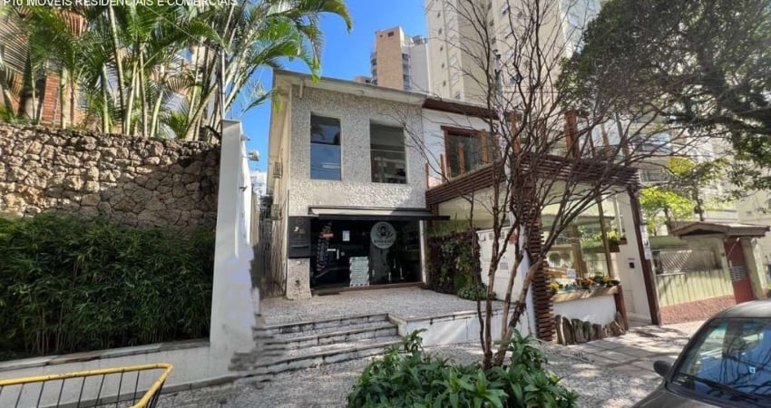 Casa Comercial ou Residencial a venda em Perdizes