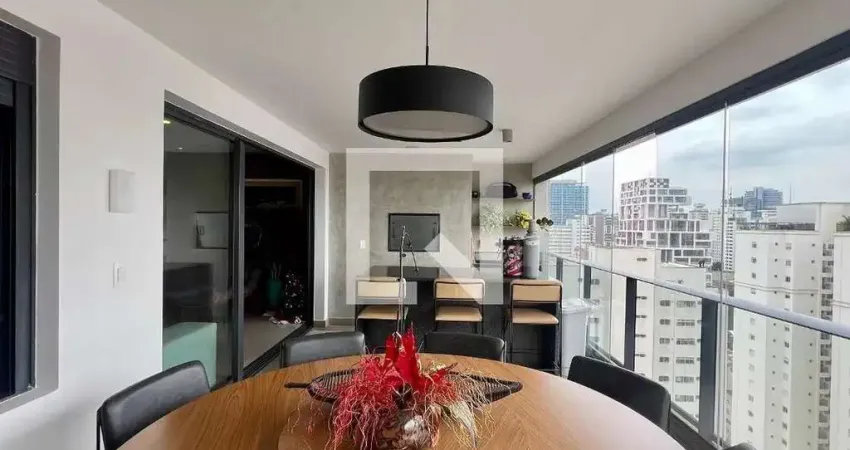 Apartamento com 2 suítes 2 vagas a venda em Pinheiros
