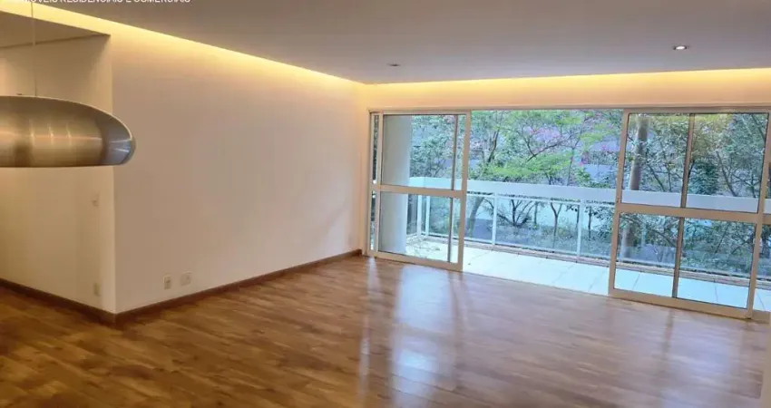 Apartamento com 3 quartos para alugar na Rua Itanhatim, --, Panamby, São Paulo