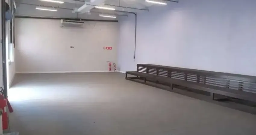 Barracão / Galpão / Depósito à venda na Rua Monsenhor Andrade, --, Brás, São Paulo